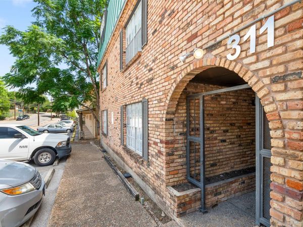 311 E 31st ST, Unit 205, Austin, TX 78705