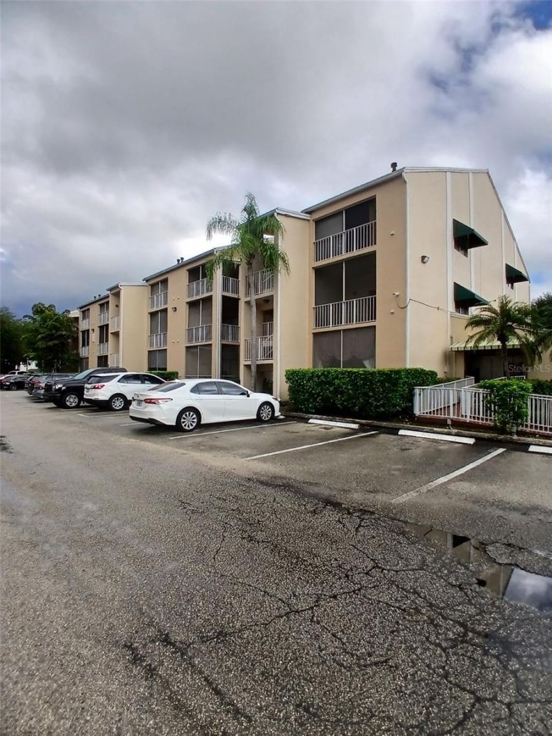 15300 SW 106th Terrace, Unit 520, Miami, FL 33196 Photo