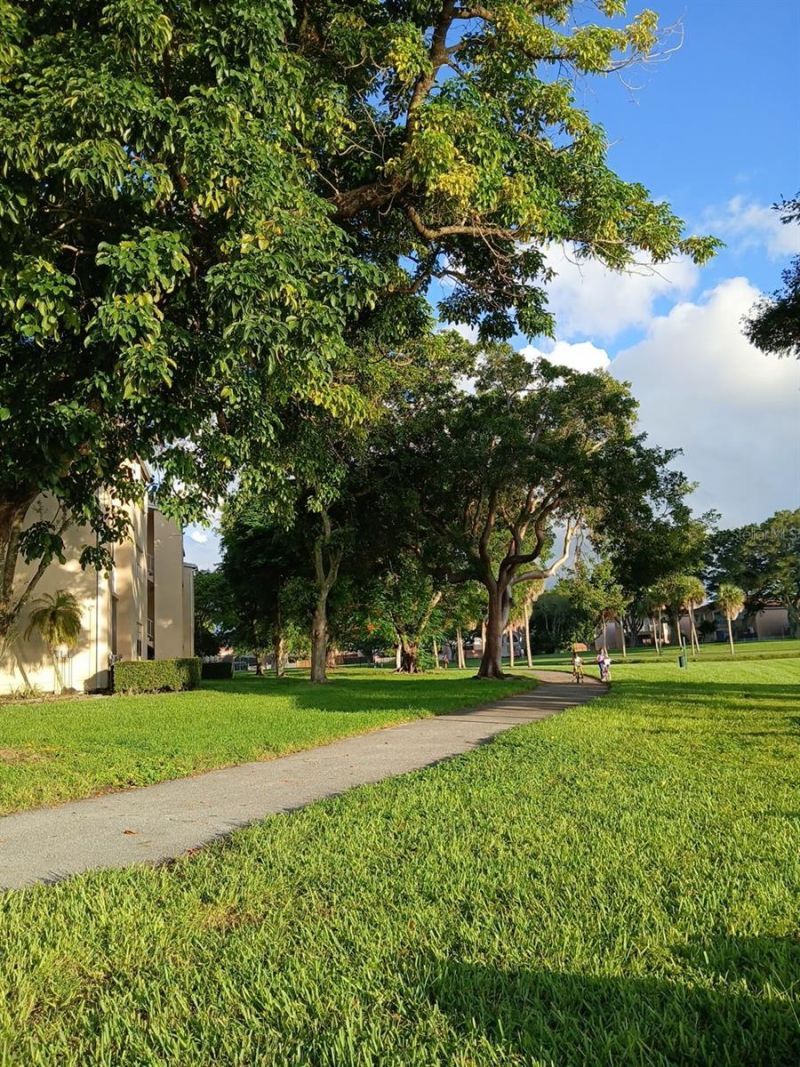 15300 SW 106th Terrace, Unit 520, Miami, FL 33196 Photo