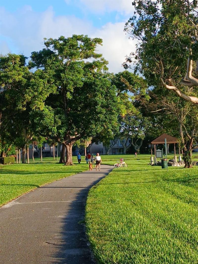 15300 SW 106th Terrace, Unit 520, Miami, FL 33196 Photo