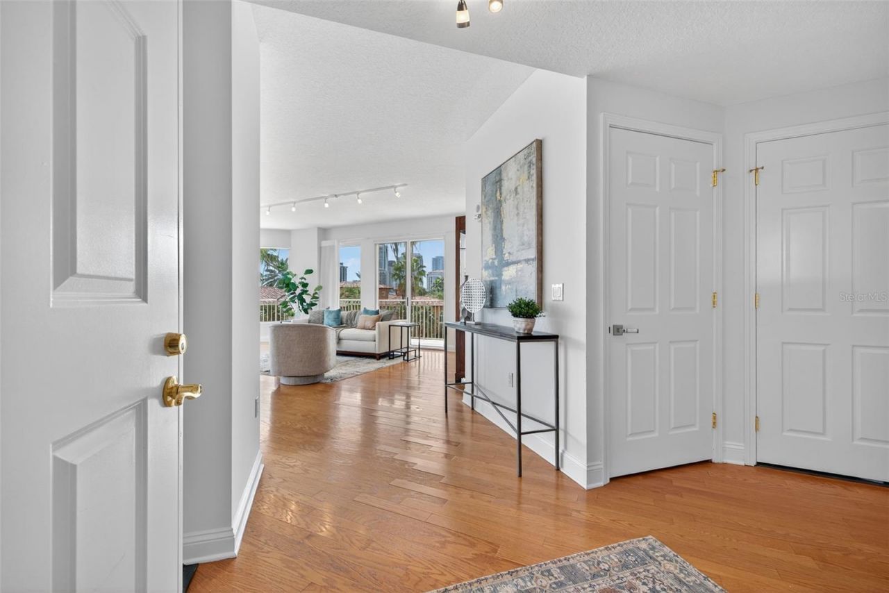 555 5th Avenue Ne, Unit 332, Saint Petersburg, FL 33701 Photo