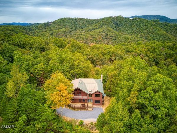 4476 Whetstone Road, Sevierville, TN 37862