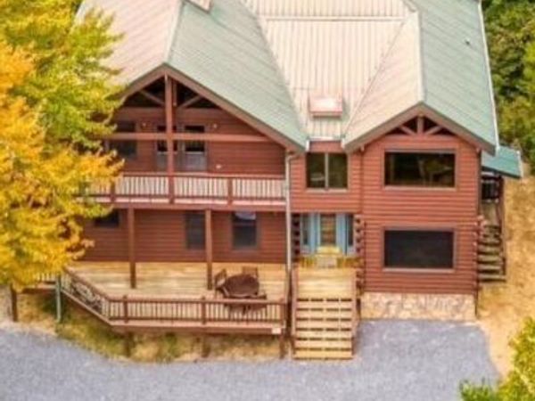 4476 Whetstone Road, Sevierville, TN 37862