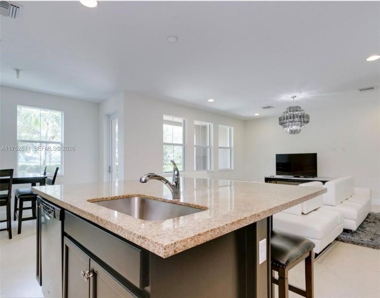 2910 NW 124th Way, Unit 2910, Sunrise, FL 33323 Photo