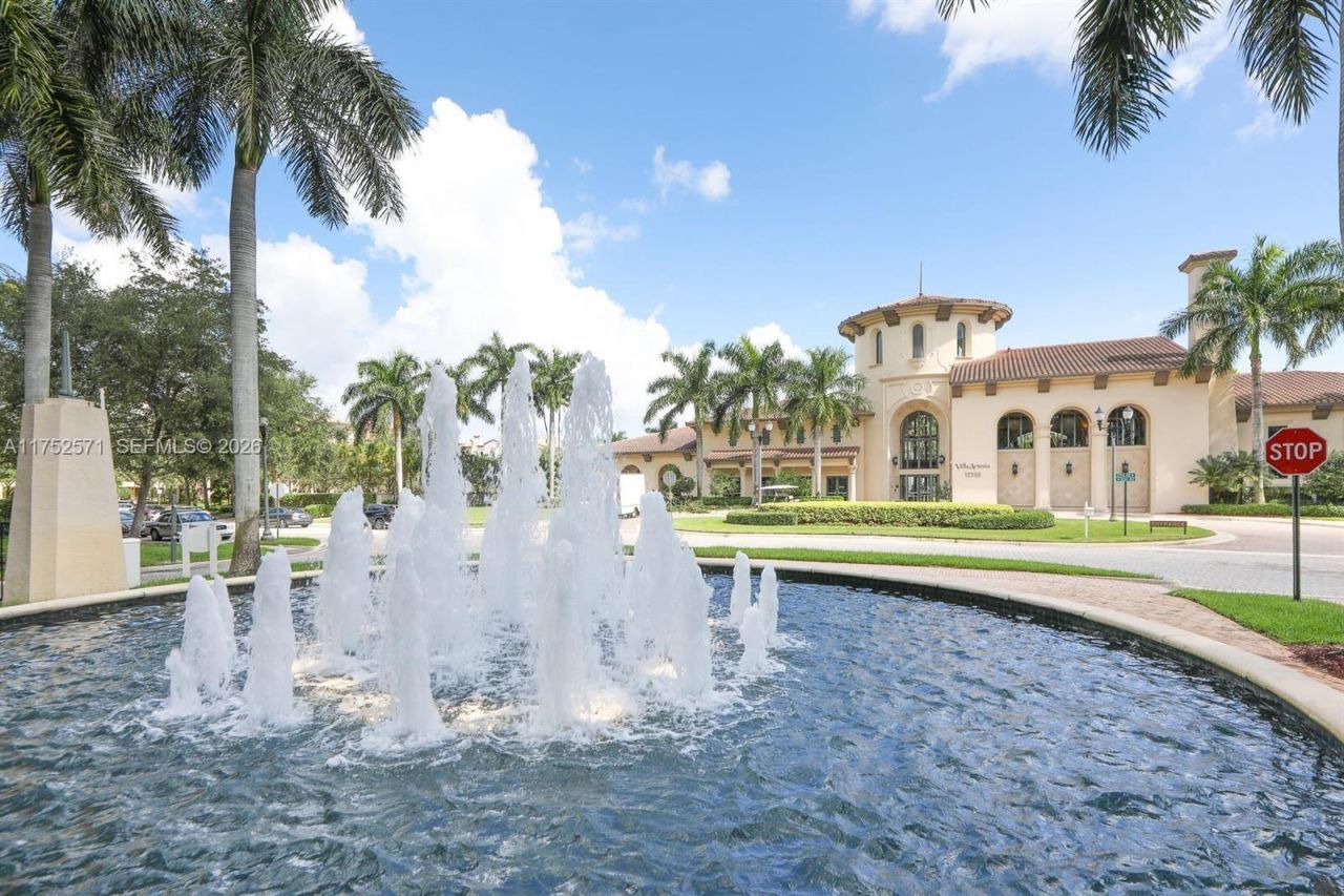 2910 NW 124th Way, Unit 2910, Sunrise, FL 33323 Photo