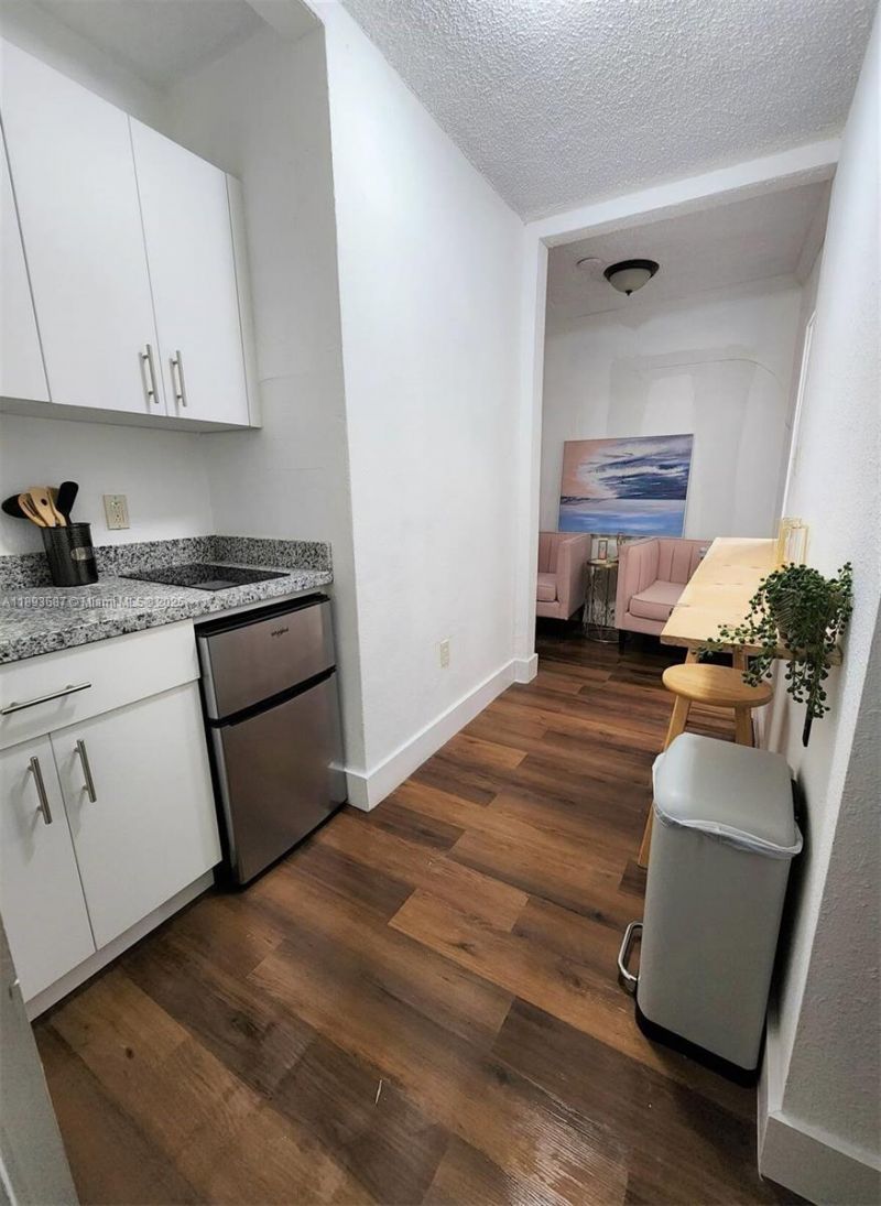 11301 Quail Roost Dr, Miami, FL 33157 Photo