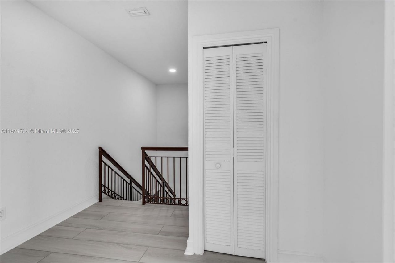 14820 NW 87th Ct, Miami Lakes, FL 33018 Photo