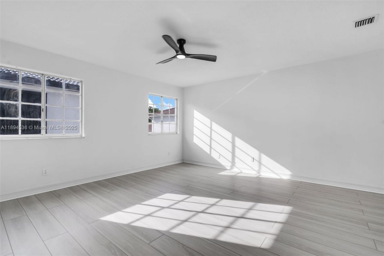 14820 NW 87th Ct, Miami Lakes, FL 33018 Photo