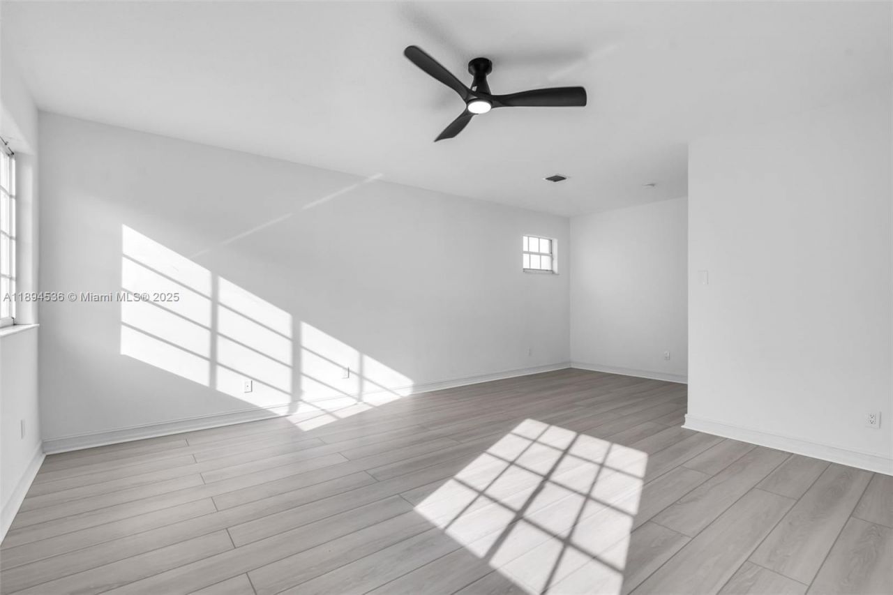 14820 NW 87th Ct, Miami Lakes, FL 33018 Photo