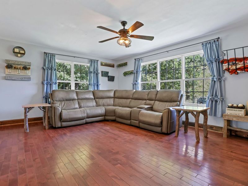 5470 Pleasant Chapel Road, Heath, OH 43056 Photo 17