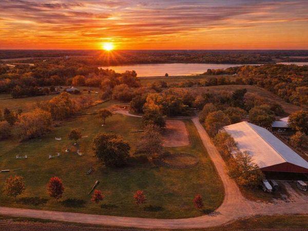 3035 Lake Sarah Road, Maple Plain, MN 55359