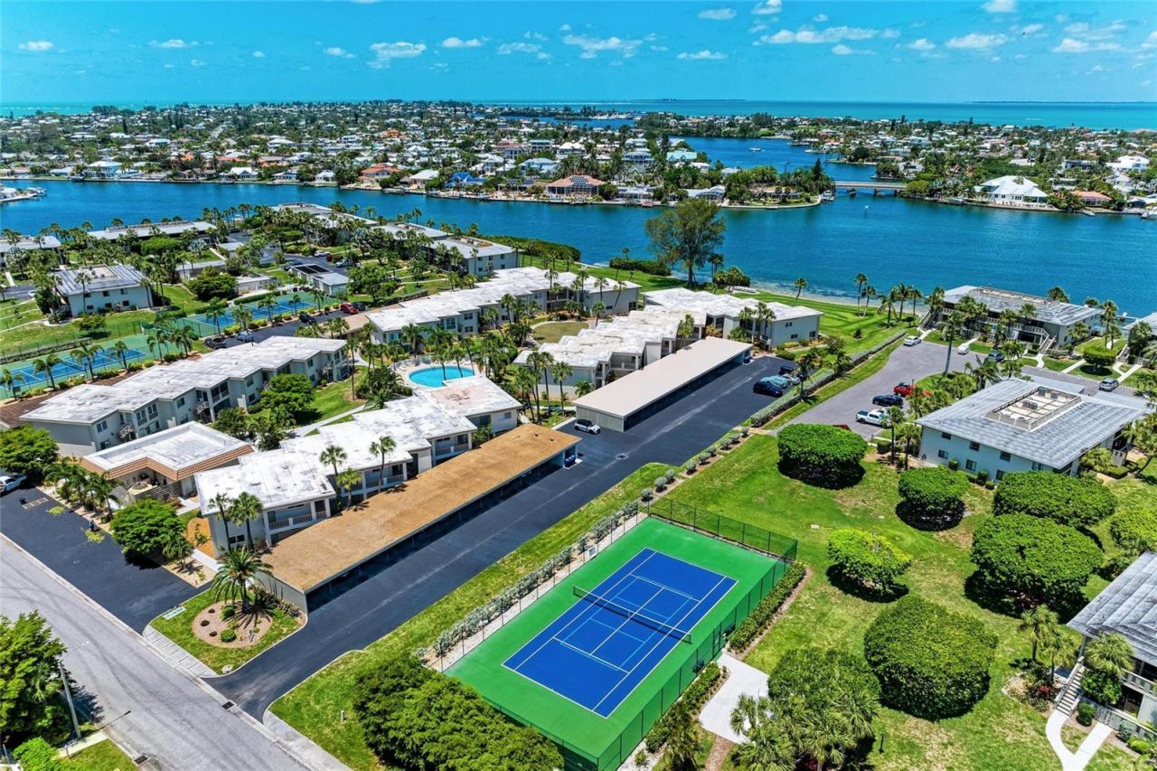 6300 Flotilla Drive, Unit 105, Holmes Beach, FL 34217 Photo