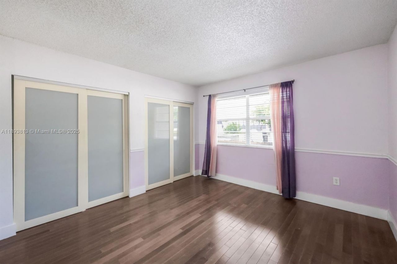 10900 SW 104th St, Unit 122, Miami, FL 33176 Photo