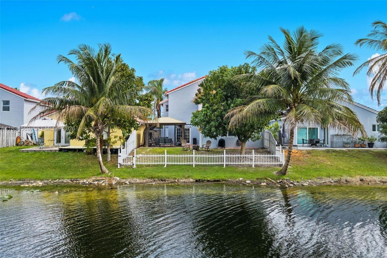 4760 SW 153rd Ter, Miramar, FL 33027 Photo