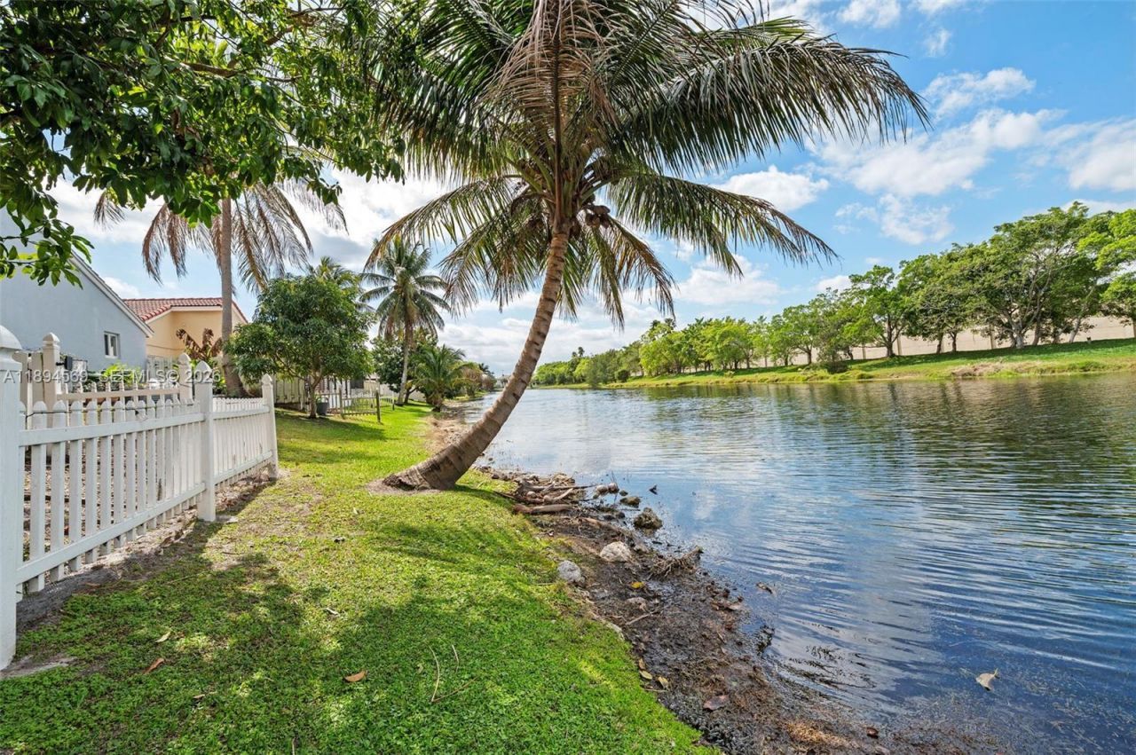 4760 SW 153rd Ter, Miramar, FL 33027 Photo