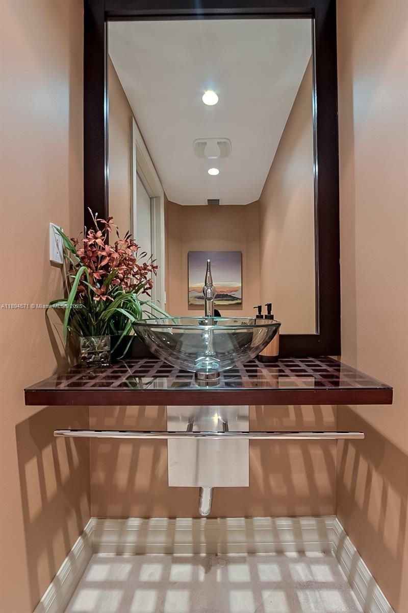 3535 S Ocean Dr, Unit 2102, Hollywood, FL 33019 Photo