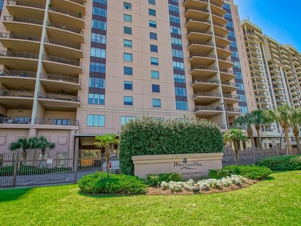 232 LAKE MARINA Avenue, Unit 4C, New Orleans, LA 70124