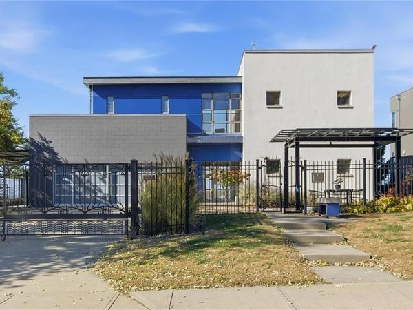 1520 Jarboe Street, Kansas City, MO 64108