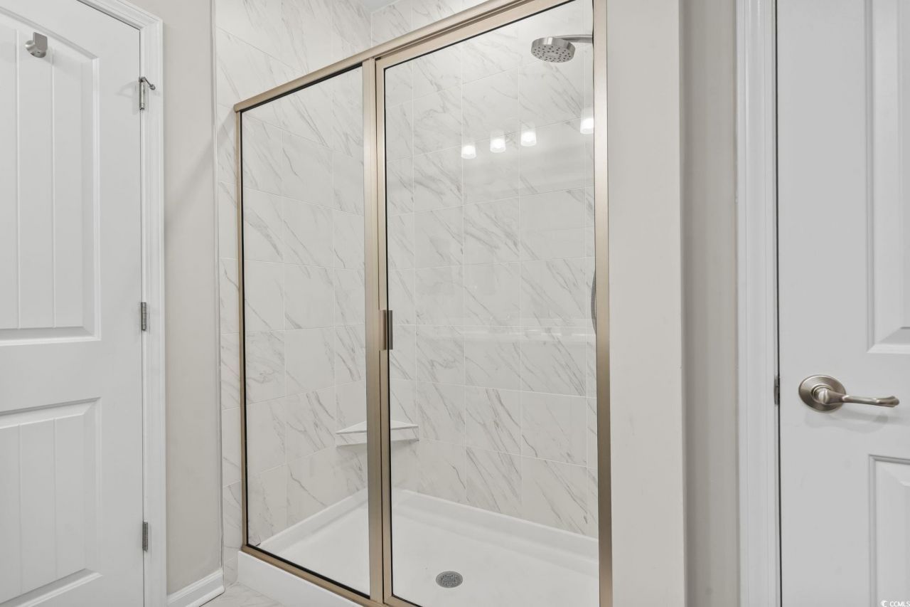 4040 Taranto Loop Photo 31