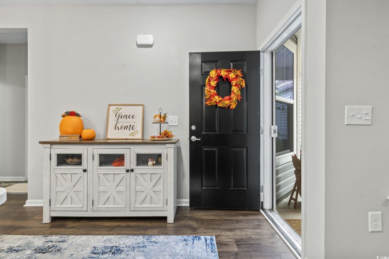 4040 Taranto Loop Photo 4