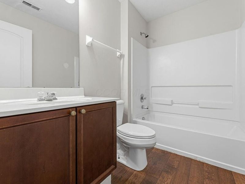 789 Hidden Springs Drive, Lewis Center, OH 43035 Photo 9