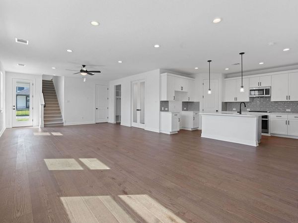 338 Orleanian DR, Buda, TX 78610