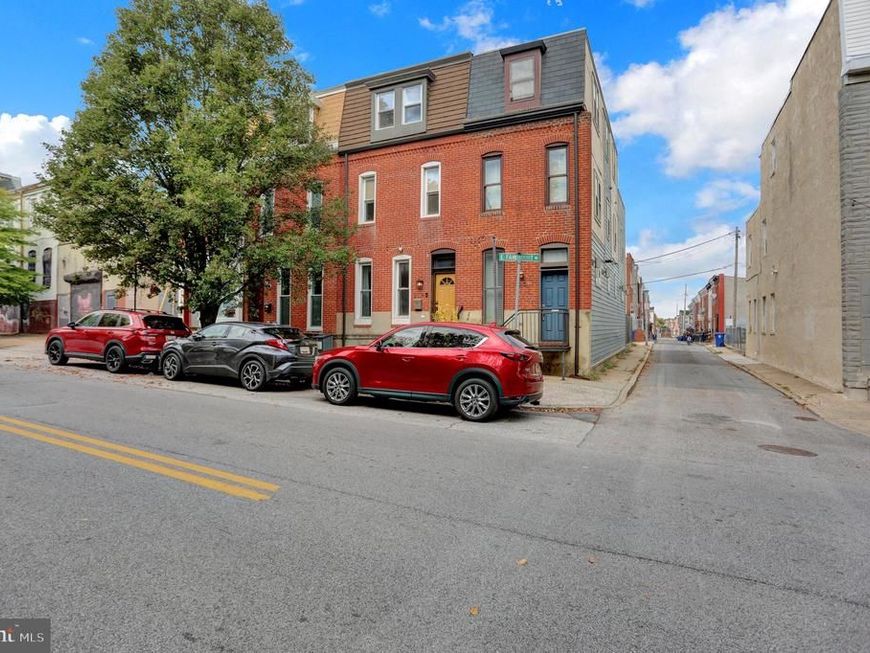 2308 E Fairmount Avenue, Baltimore, MD 21224 Main Photo