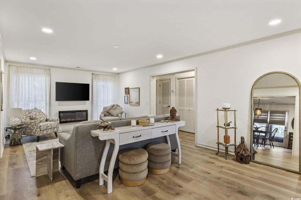 908 Prince William Ct. Photo 13