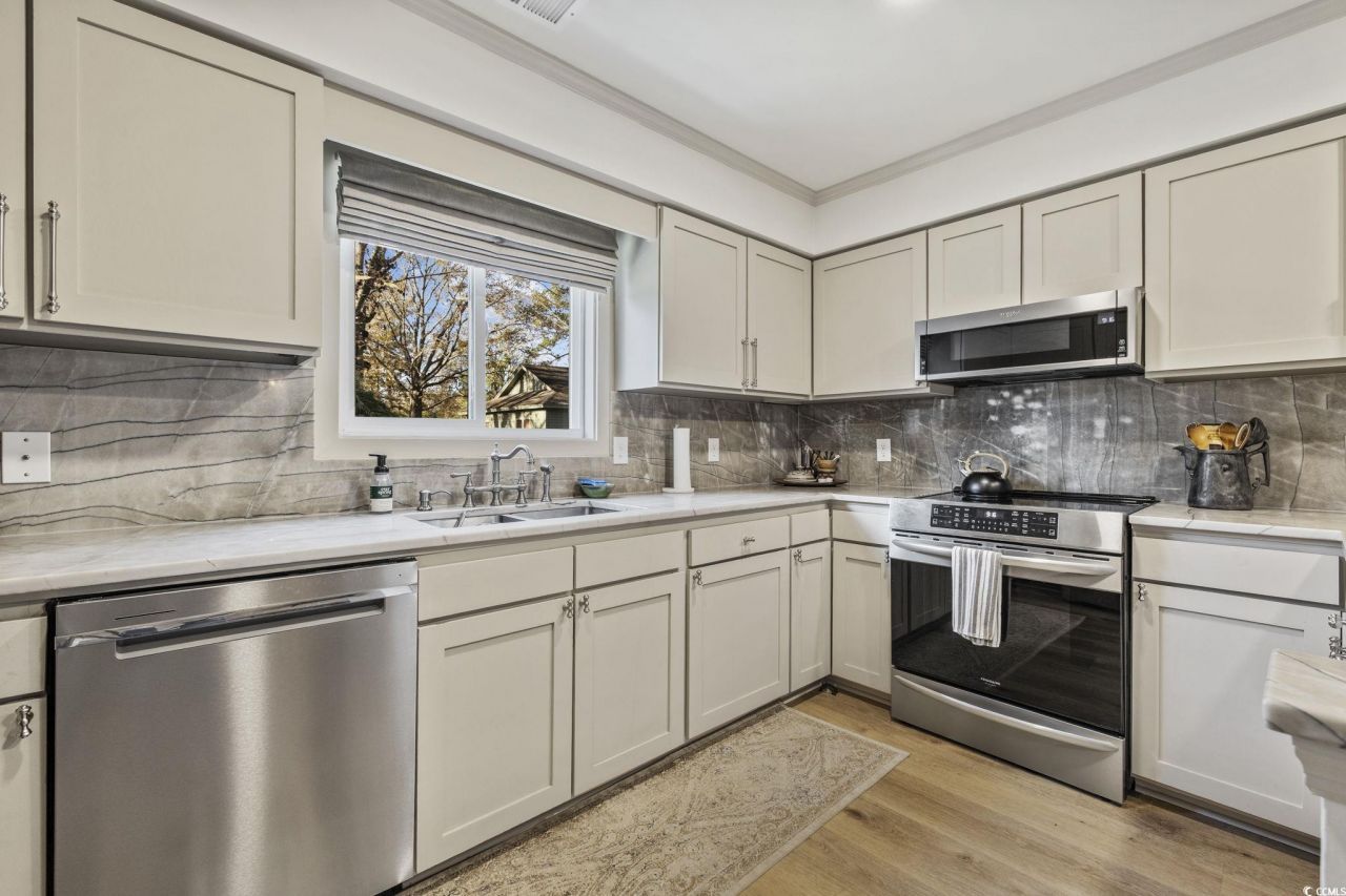 908 Prince William Ct. Photo 6