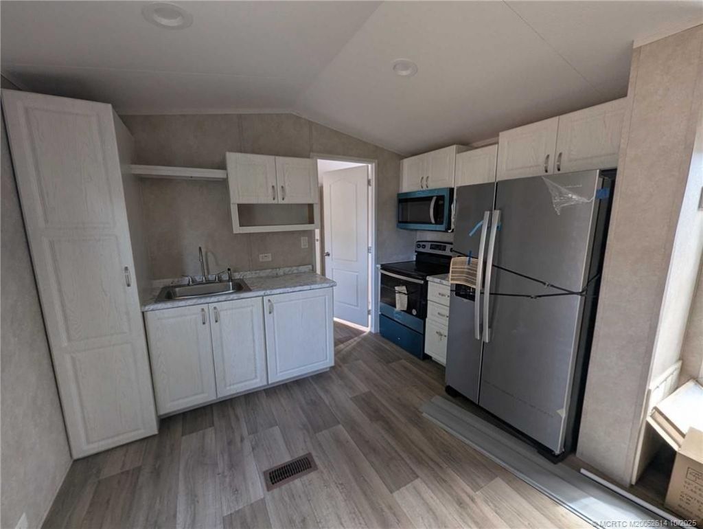 2423 NE Palm Avenue, Unit BRAND NEW, Jensen Beach, FL 34957 Photo