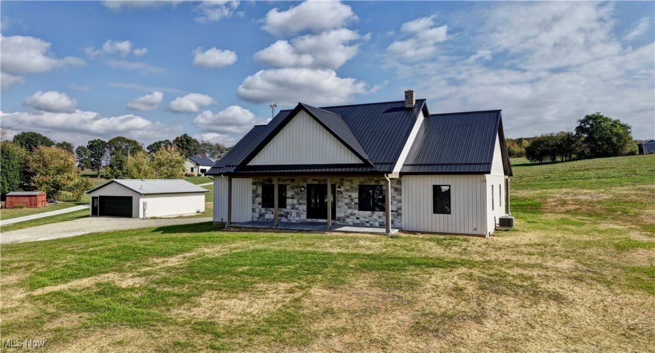 7967 State Route 516 Nw, Dundee, OH 44624 Main Photo