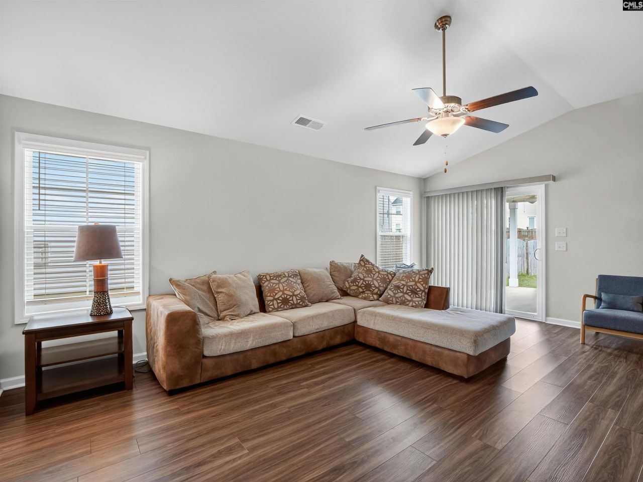 765 Tanager Lane Photo 11