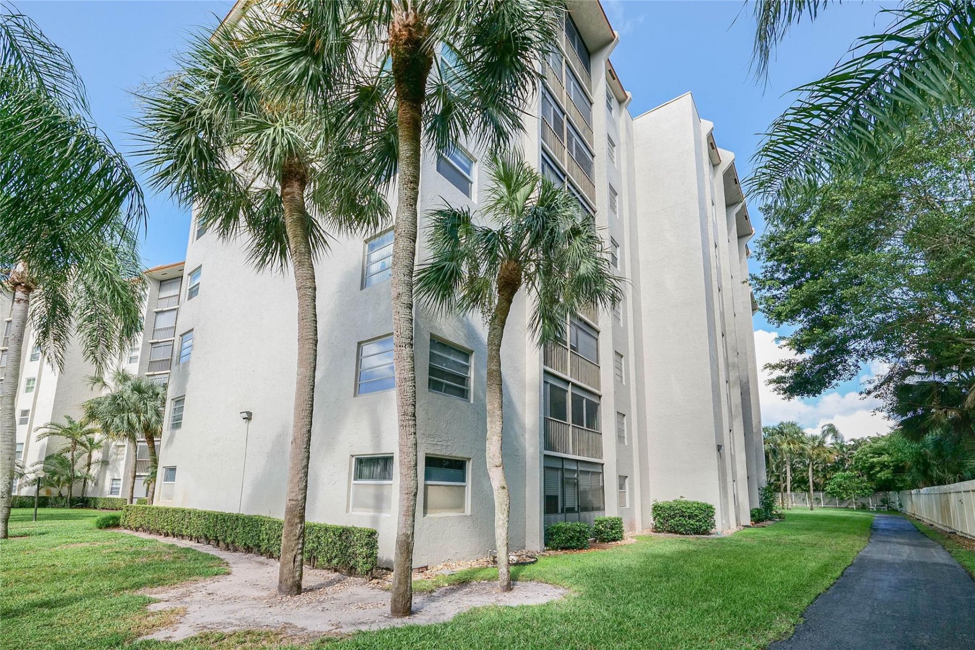 3940 Inverrary Boulevard, Unit 108A, Lauderhill, FL 33319 Photo