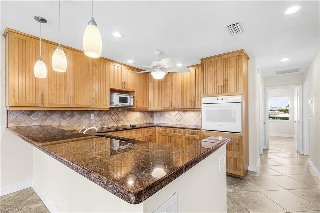 1911 SE 40th Ter, Unit 201, Cape Coral, FL 33904 Photo