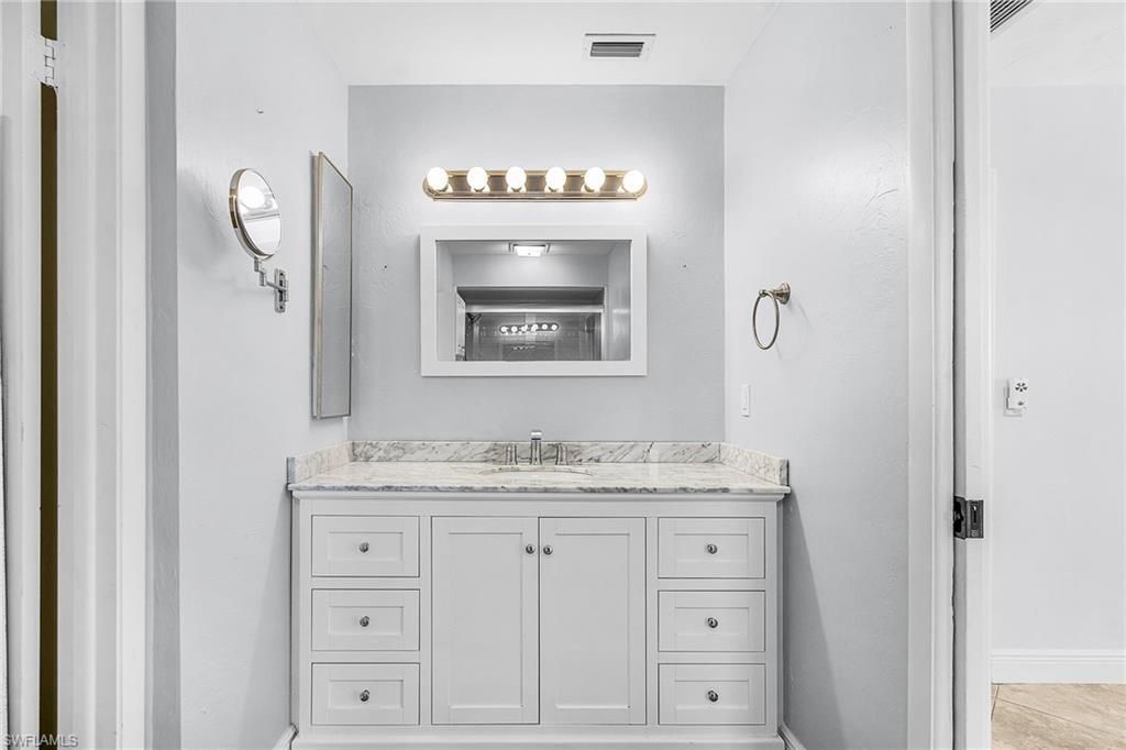 1911 SE 40th Ter, Unit 201, Cape Coral, FL 33904 Photo