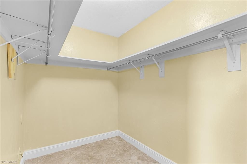 1911 SE 40th Ter, Unit 201, Cape Coral, FL 33904 Photo