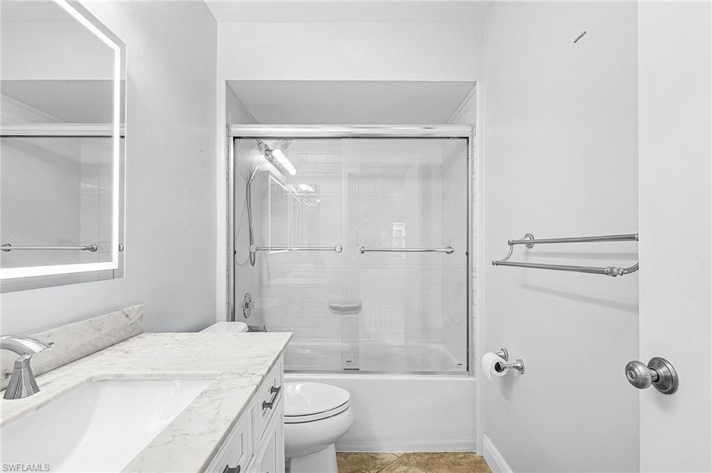 1911 SE 40th Ter, Unit 201, Cape Coral, FL 33904 Photo