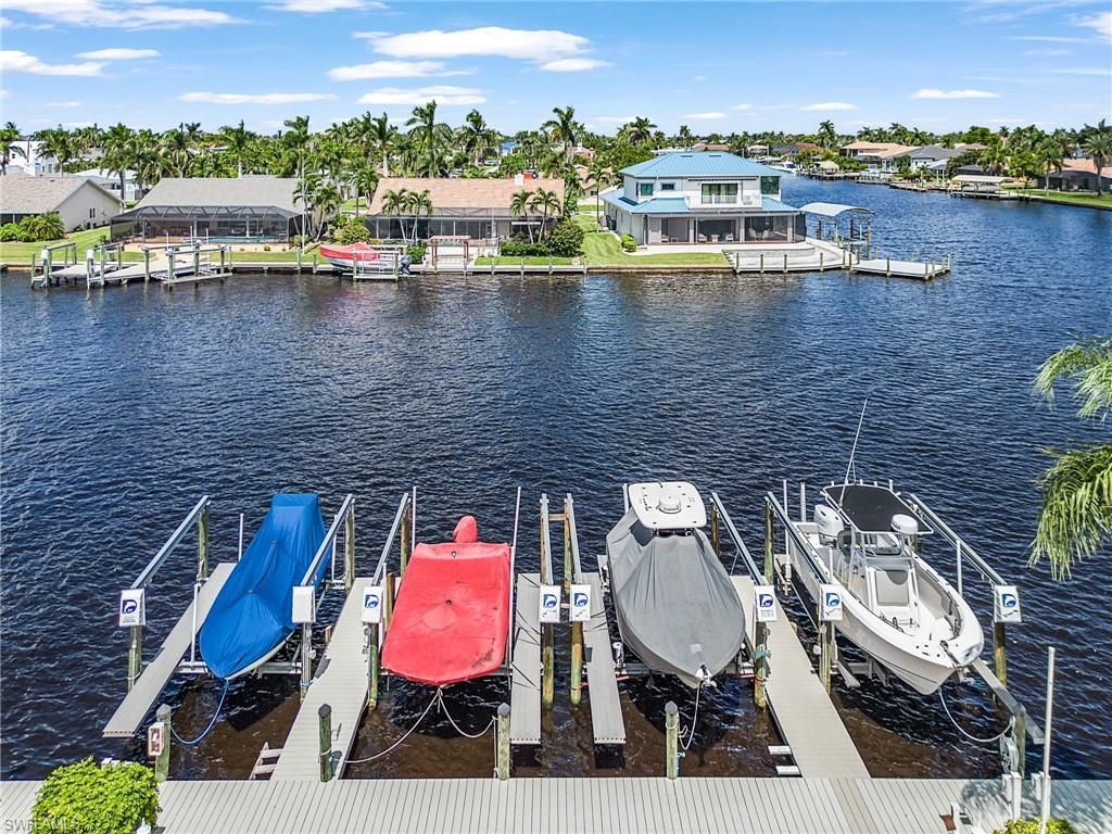 1911 SE 40th Ter, Unit 201, Cape Coral, FL 33904 Photo