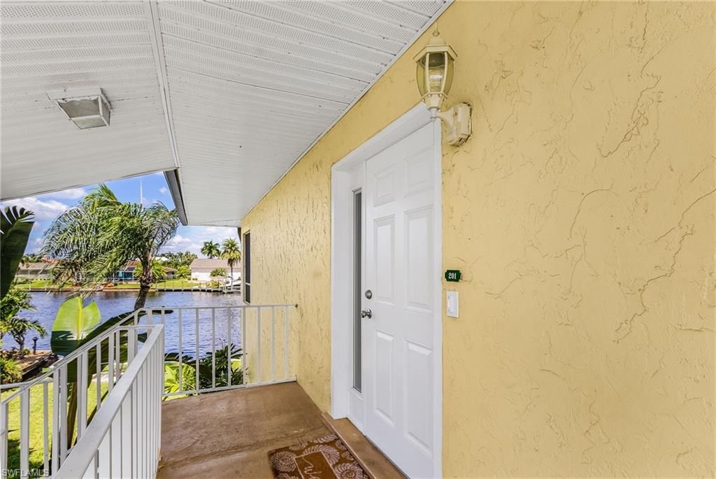 1911 SE 40th Ter, Unit 201, Cape Coral, FL 33904 Photo