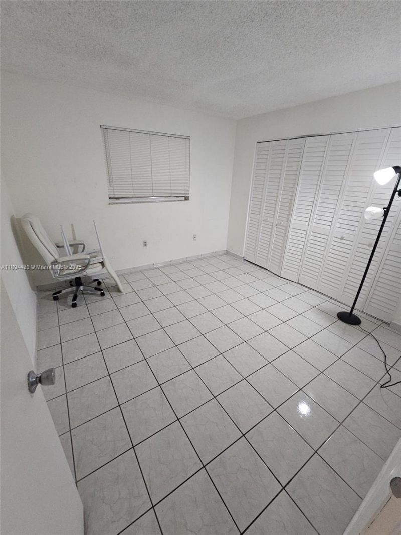 1555 W 44th Pl, Unit 221B, Hialeah, FL 33012 Photo
