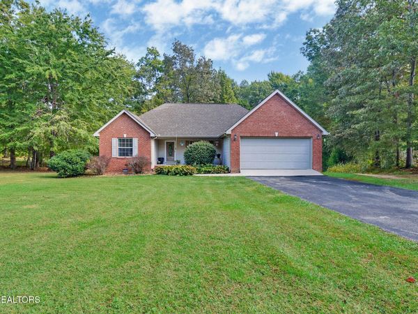 338 Swallows Crossing, Grimsley, TN 38565