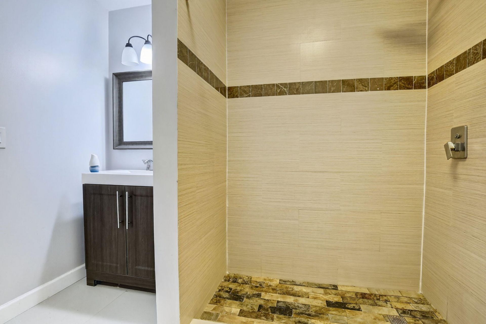 8789 NW 39 Street, Unit 8789, Sunrise, FL 33351 Photo