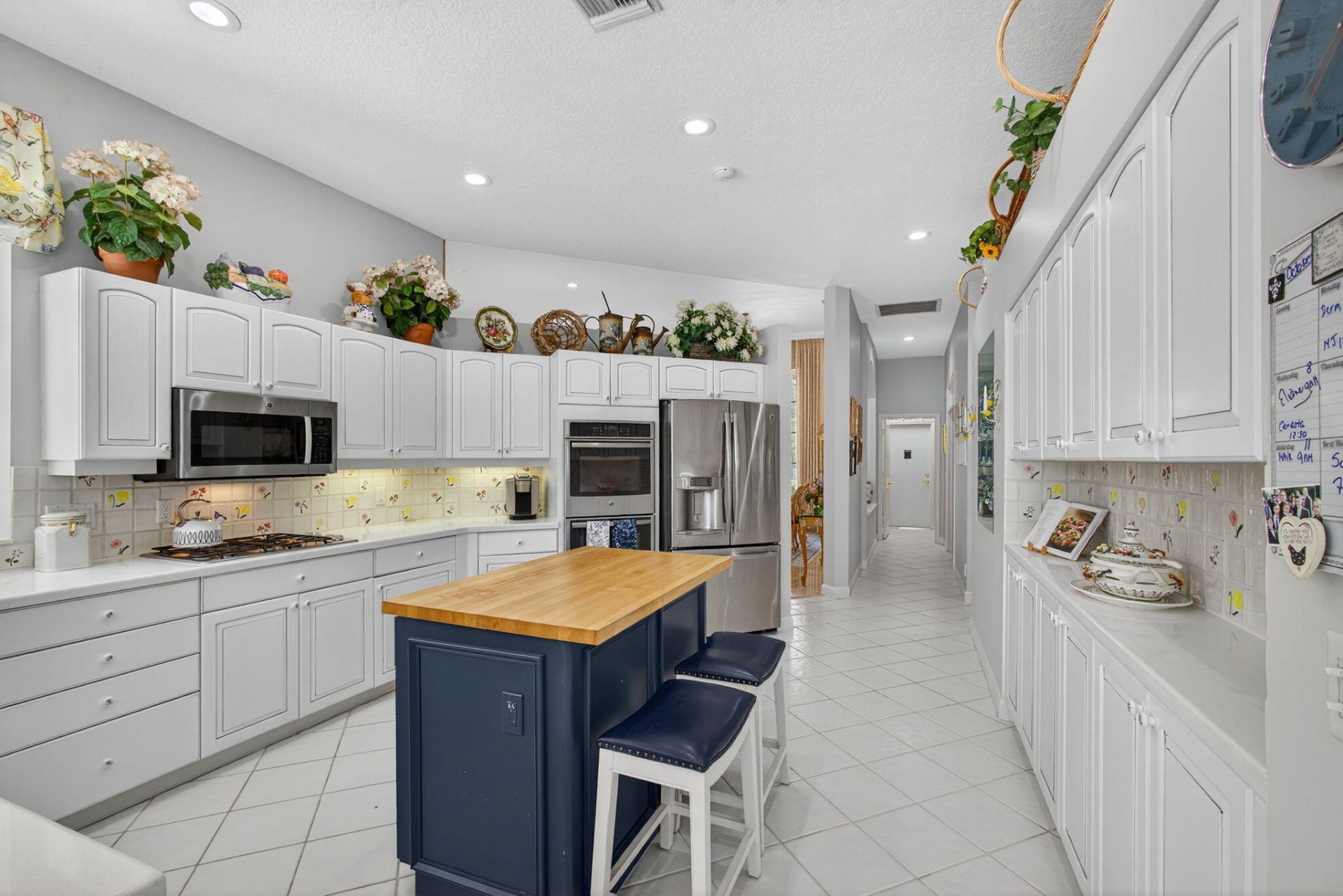 8784 Lakes Boulevard, West Palm Beach, FL 33412 Photo