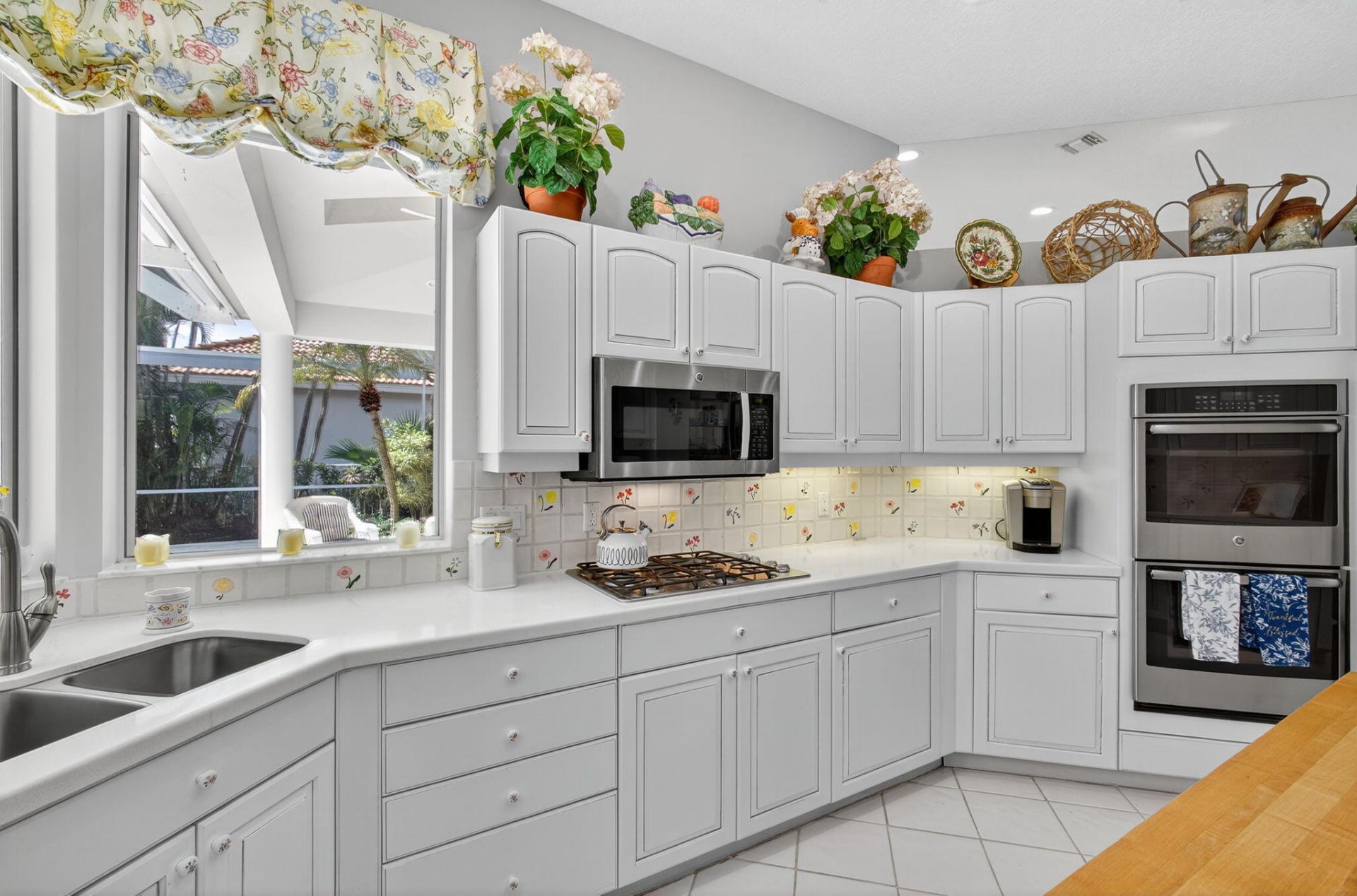 8784 Lakes Boulevard, West Palm Beach, FL 33412 Photo