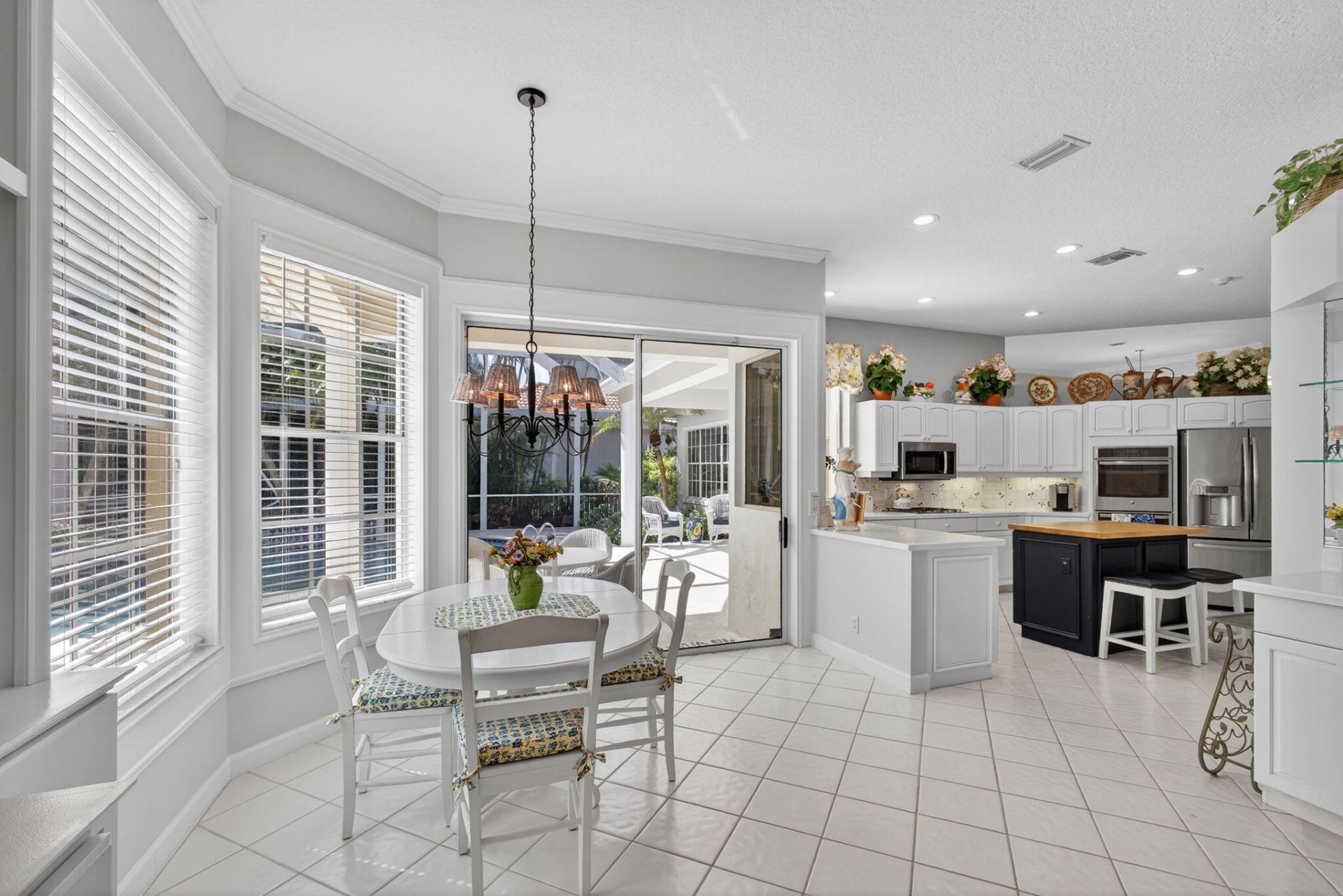 8784 Lakes Boulevard, West Palm Beach, FL 33412 Photo