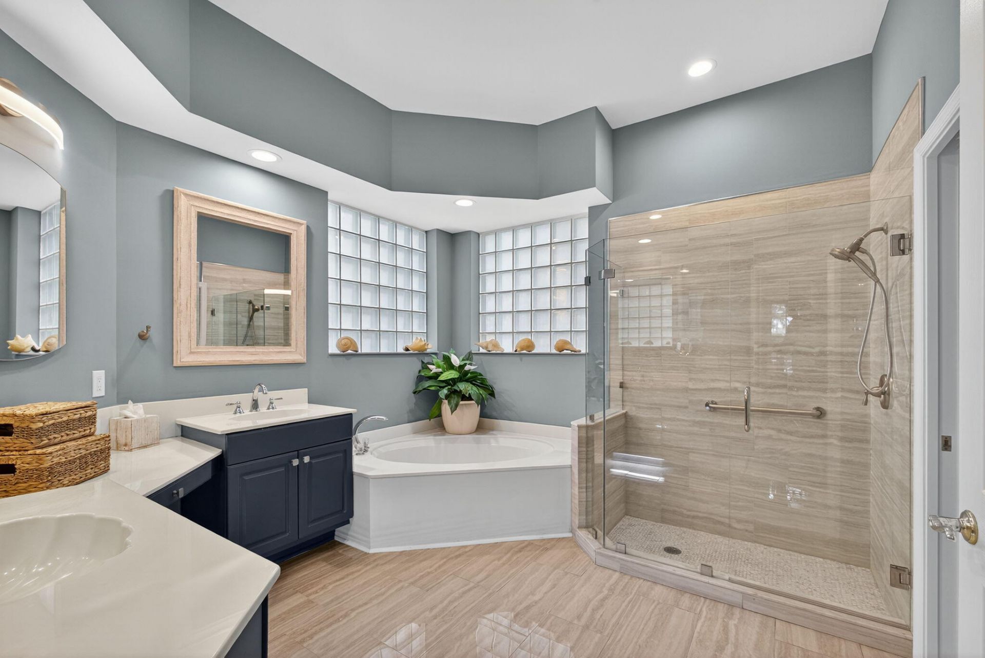 8784 Lakes Boulevard, West Palm Beach, FL 33412 Photo