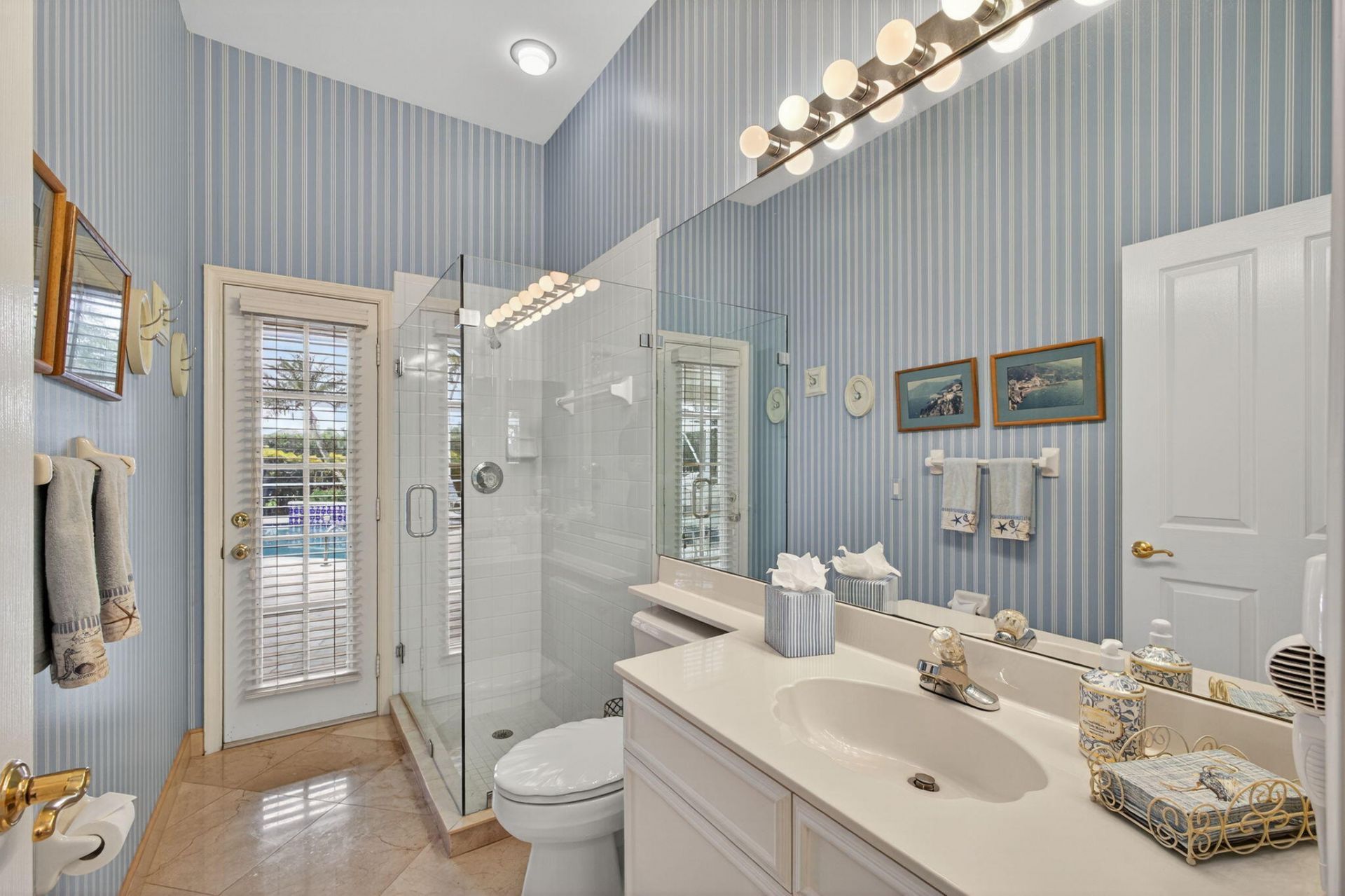 8784 Lakes Boulevard, West Palm Beach, FL 33412 Photo