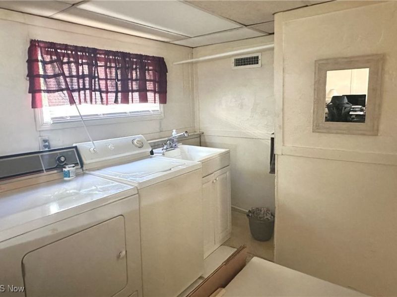 2780 Oberlin Avenue, Lorain, OH 44052 Photo 20