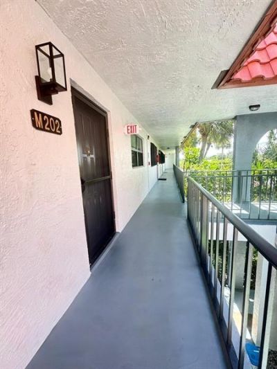 2161 W Woolbright Rd, Unit m202, Boynton Beach, FL 33426 Photo