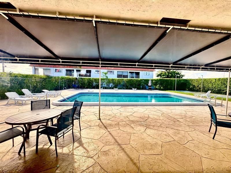 2161 W Woolbright Road, Unit m202, Boynton Beach, FL 33426 Photo